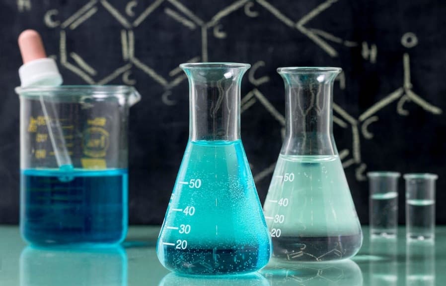 Chemistry laboratory glassware